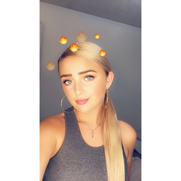 emilyysimonn